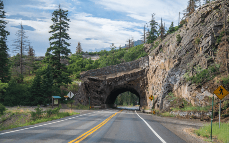 5 Most Dangerous Roads for Truckers